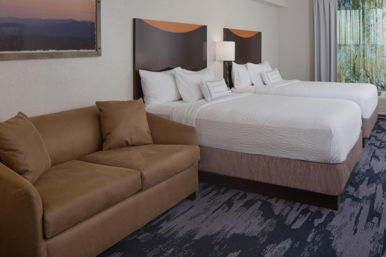 Fairfield & By Marriott Orlando