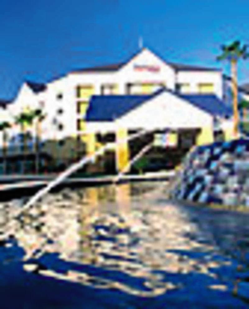 Hotel Fairfield & By Marriott Orlando Lake Buena Vista