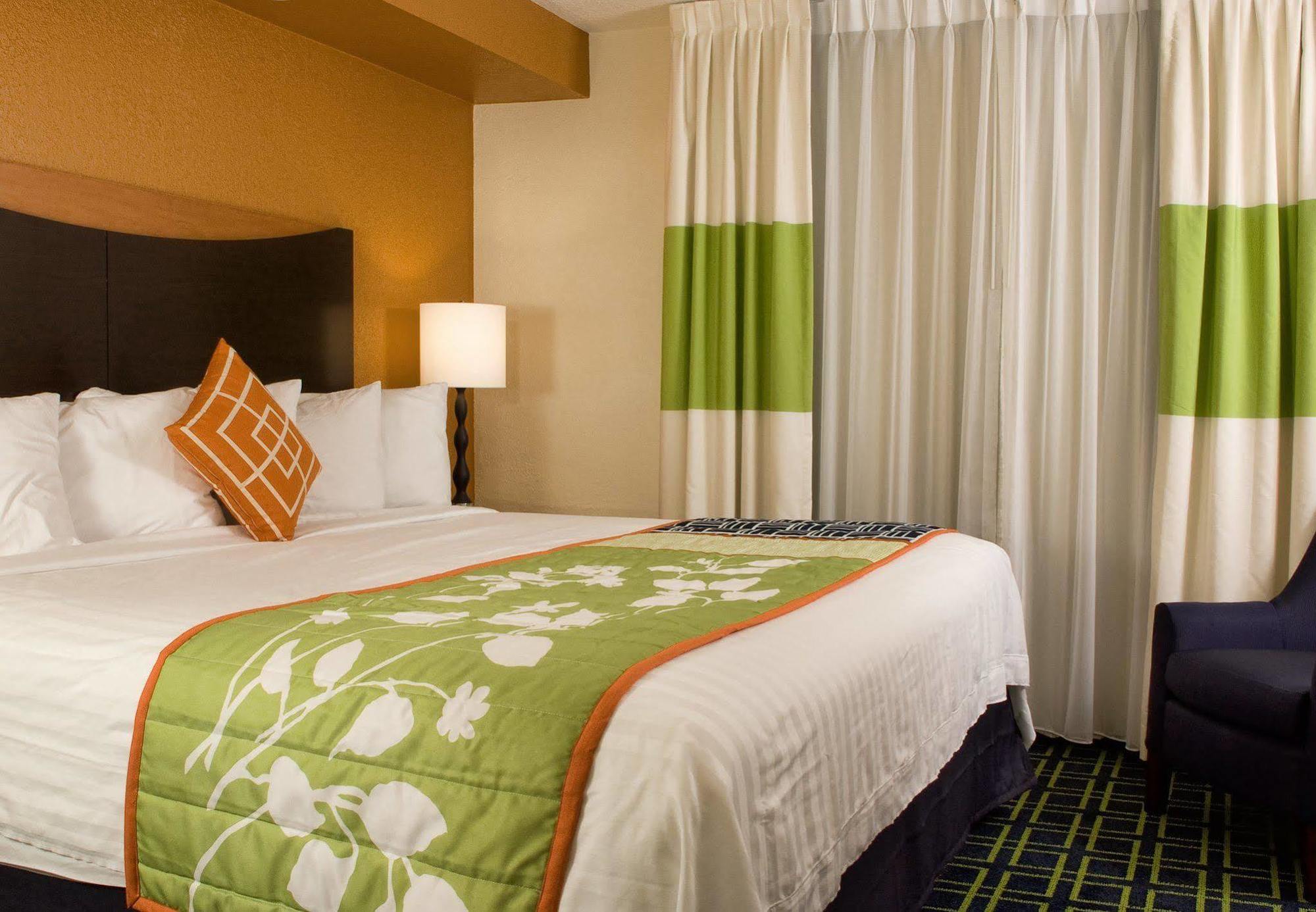 Fairfield & By Marriott Orlando Hotel Lake Buena Vista