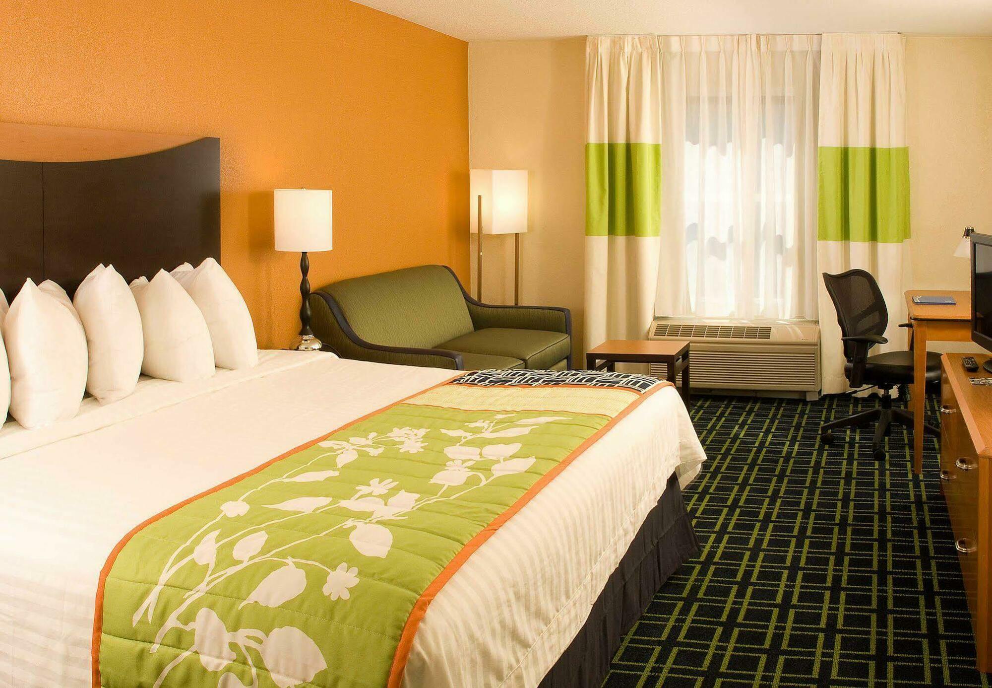 Hotel Fairfield & By Marriott Orlando Lake Buena Vista